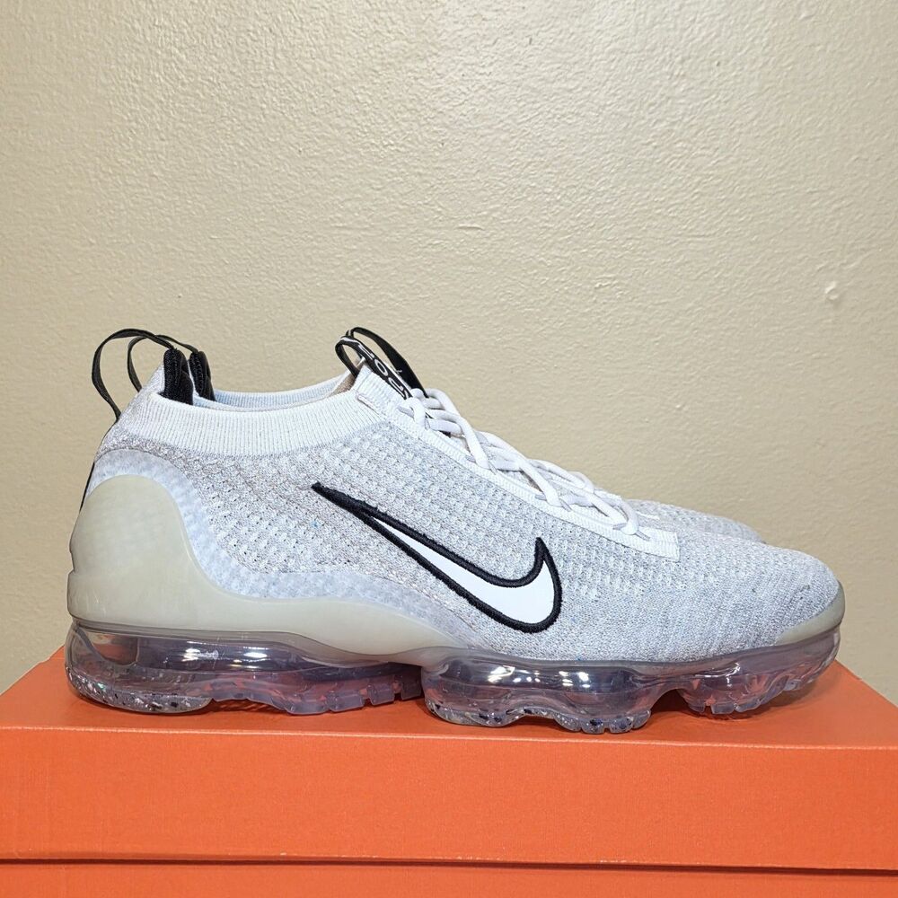 Nike Air VaporMax 2021 Flyknit Monochrome White Black DH4084-100 Men's Size 10